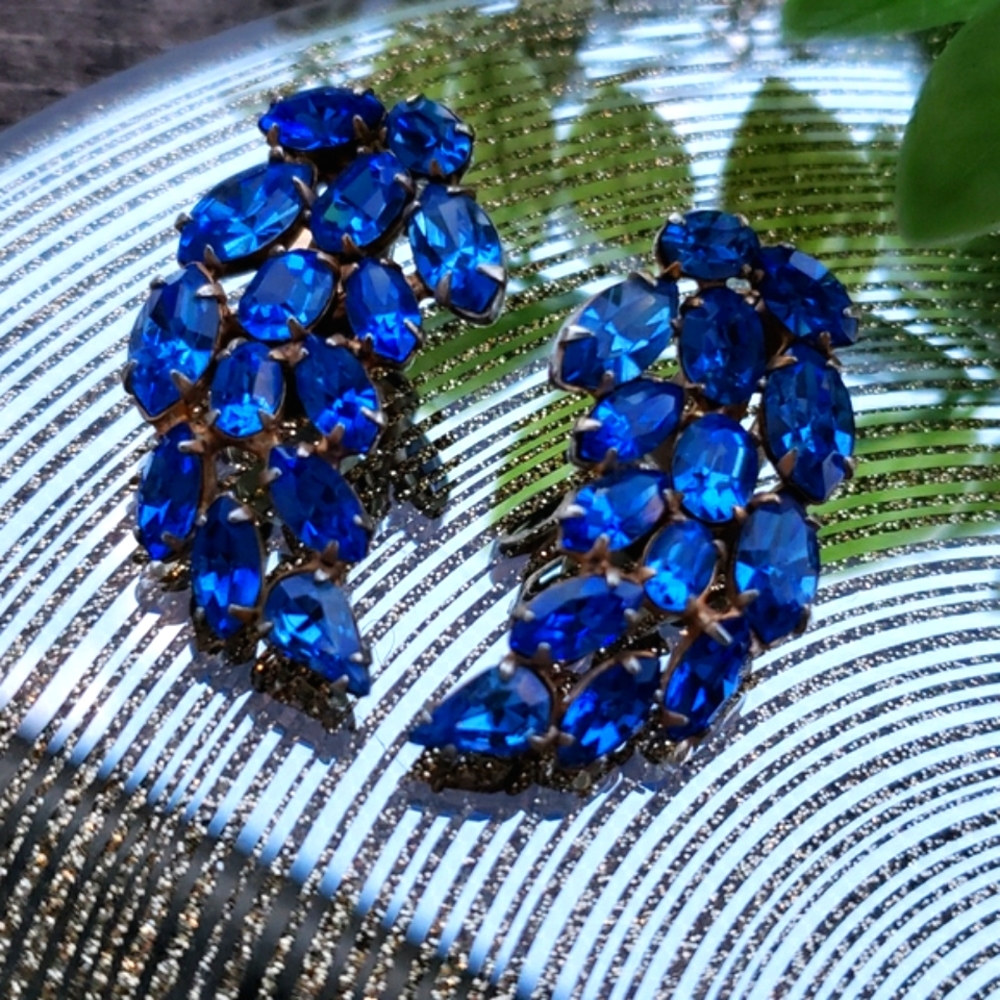 Gorgeous Vintage Authentic Unsigned Schreiner Blu… - image 6